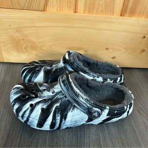 Lined Crocs - Black & White